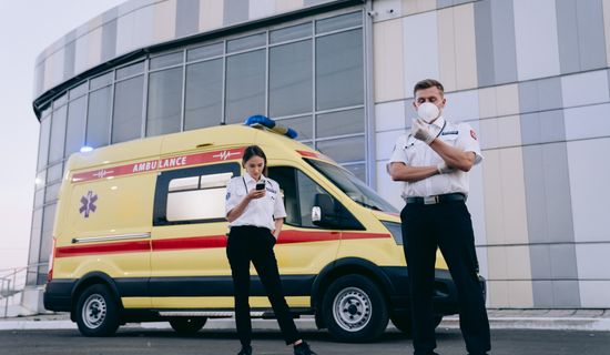 瑞金救护车转运病人算来回费用吗？